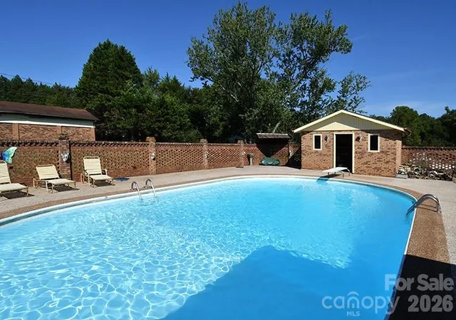 Photo 2 of Single family home for sale at 2525 Teague St, Lincolnton, NC 28092 | MLS# 4420903 | Listing updated on 2026-09-21