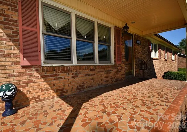 Photo 3 of Single family home for sale at 2525 Teague St, Lincolnton, NC 28092 | MLS# 4420903 | Listing updated on 2026-09-21