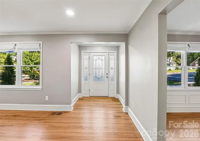 Photo 2 of Single family home for sale at 4310 Craig Ave, Charlotte, NC 28211 | MLS# 4420909 | Listing updated on 2026-10-28