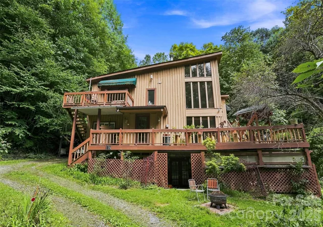 Photo 2 of Single family home for sale at 118 Marys Way, Marshall, NC 28753 | MLS# 4420923 | Listing updated on 2026-10-05