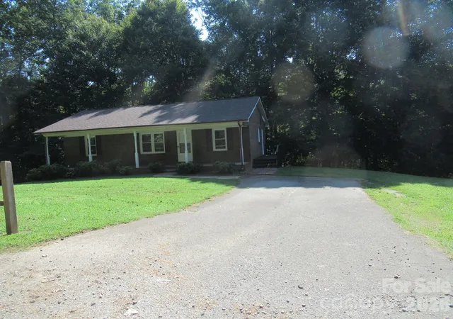 Photo 2 of Single family home for sale at 1809 S Industrial Park Rd, Lincolnton, NC 28092 | MLS# 4420946 | Listing updated on 2026-09-04