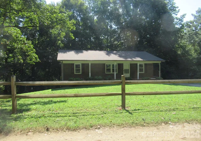Photo 2 of Single family home for sale at 1809 S Industrial Park Rd, Lincolnton, NC 28092 | MLS# 4420946 | Listing updated on 2026-09-04