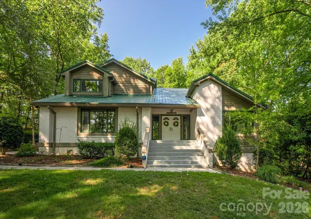 Photo 1 of Single family home for sale at 4418 Horseshoe Bnd, Matthews, NC 28104 | MLS# 4420956 | Listing updated on 2026-09-21