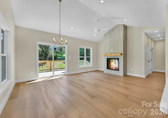 Photo 3 of Single family home for sale at 34 Mountain View Rd, Asheville, NC 28805 | MLS# 4420979 | Listing updated on 2026-09-17