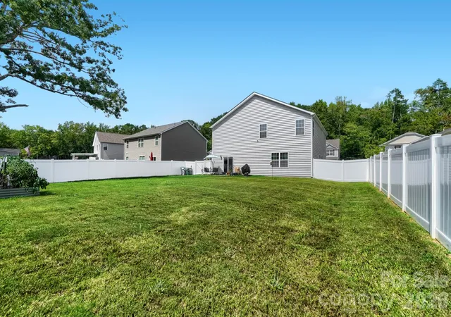Photo 2 of Single family home for sale at 226 Autumn Sage Dr, Locust, NC 28097 | MLS# 4421000 | Listing updated on 2026-09-08