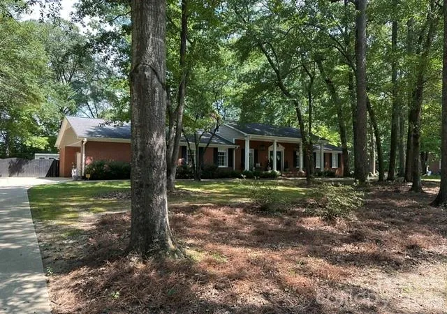 Photo 4 of Single family home for sale at 1414 Clark Pl, Lancaster, SC 29720 | MLS# 4421006 | Listing updated on 2026-09-05