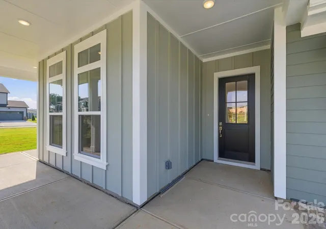 Photo 3 of Single family home for sale at 558 Cape Cod Way, Rock Hill, SC 29732 | MLS# 4421025 | Listing updated on 2026-10-17