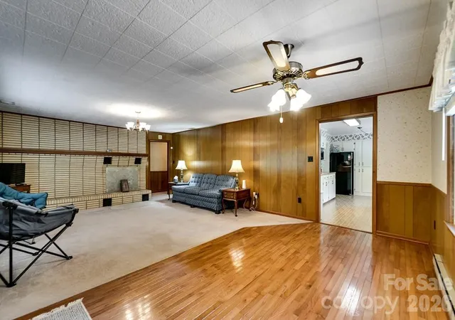 Photo 3 of Single family home for sale at 144 Cherry St, Sylva, NC 28779 | MLS# 4421038 | Listing updated on 2026-10-02