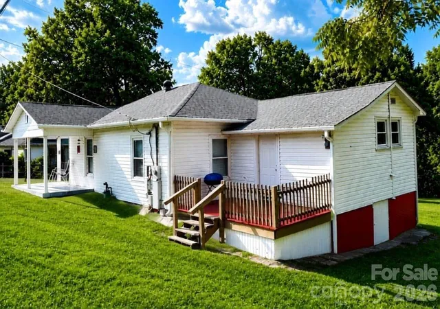 Photo 3 of Single family home for sale at 900 Alma Ave, Kannapolis, NC 28081 | MLS# 4421048 | Listing updated on 2026-10-13