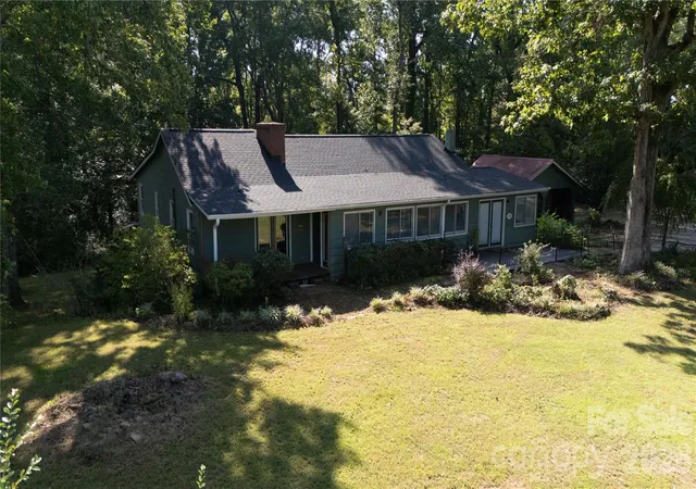 Photo 1 of Single family home for sale at 70 Fox Mountain Rd, Columbus, NC 28722 | MLS# 4421063 | Listing updated on 2026-09-29