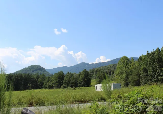 Photo 3 of Single family home for sale at 70 Fox Mountain Rd, Columbus, NC 28722 | MLS# 4421063 | Listing updated on 2026-09-29