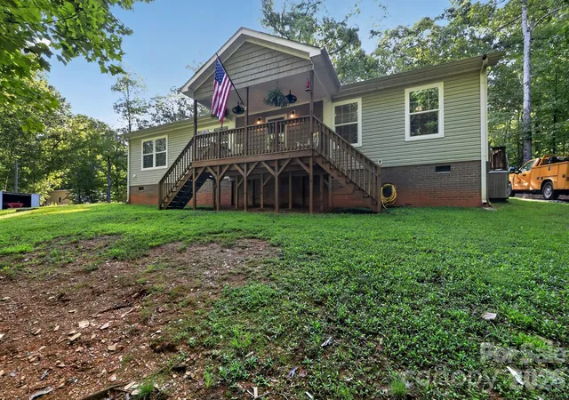Photo 1 of Single family home for sale at 140 Fernwood Ct, Troy, NC 27371 | MLS# 4421073 | Listing updated on 2026-10-07