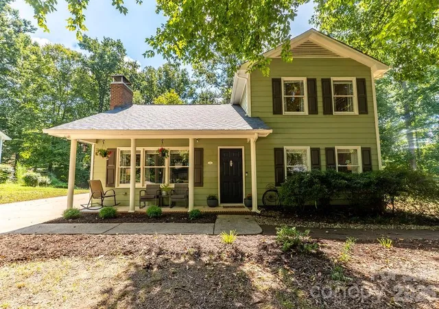 Photo 1 of Single family home for sale at 309 Treeline Dr, Belmont, NC 28012 | MLS# 4421076 | Listing updated on 2026-09-25