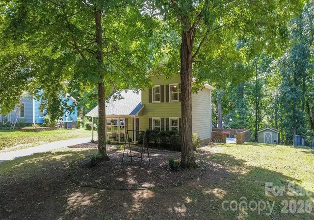 Photo 2 of Single family home for sale at 309 Treeline Dr, Belmont, NC 28012 | MLS# 4421076 | Listing updated on 2026-09-25