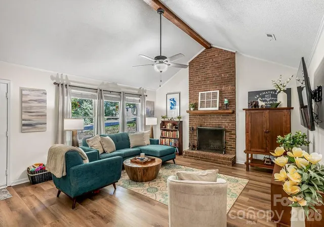 Photo 4 of Single family home for sale at 309 Treeline Dr, Belmont, NC 28012 | MLS# 4421076 | Listing updated on 2026-09-25
