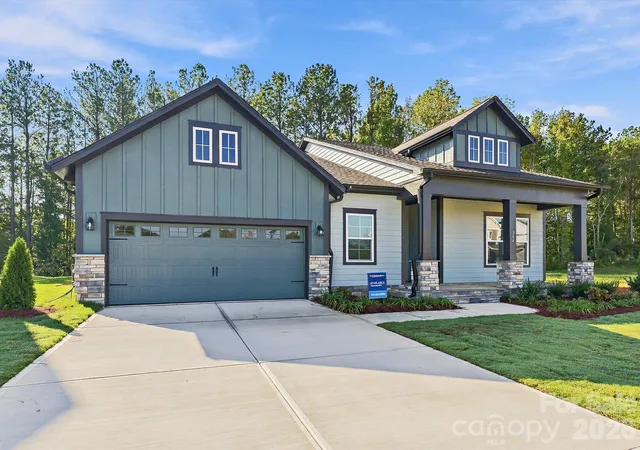Photo 3 of Single family home for sale at 344 Portree St, Rock Hill, SC 29732 | MLS# 4421096 | Listing updated on 2026-10-17