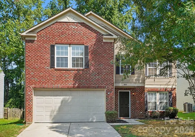 Photo 1 of Single family home for sale at 8401 Rockmoor Ridge Rd, Charlotte, NC 28215 | MLS# 4421109 | Listing updated on 2026-09-07