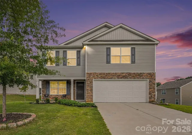 Photo 1 of Single family home for sale at 404 Berrybeth Cir, China Grove, NC 28023 | MLS# 4421113 | Listing updated on 2026-09-14