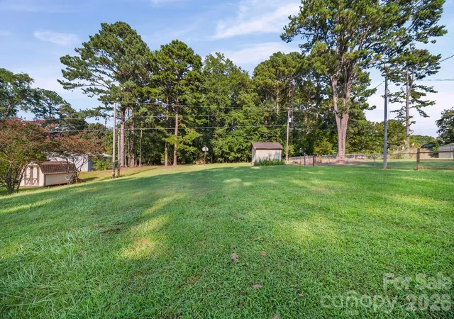 Photo 3 of Single family home for sale at 13519 Four Oaks Ln, Matthews, NC 28105 | MLS# 4421116 | Listing updated on 2026-10-20