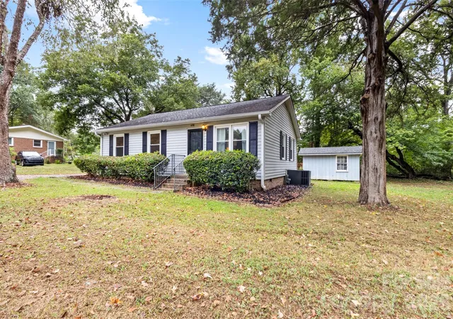 Single family home for sale at 4012 Crestview Dr, Rock Hill, SC 29732 | MLS# 4421136 | Listing updated on 2026-09-29
