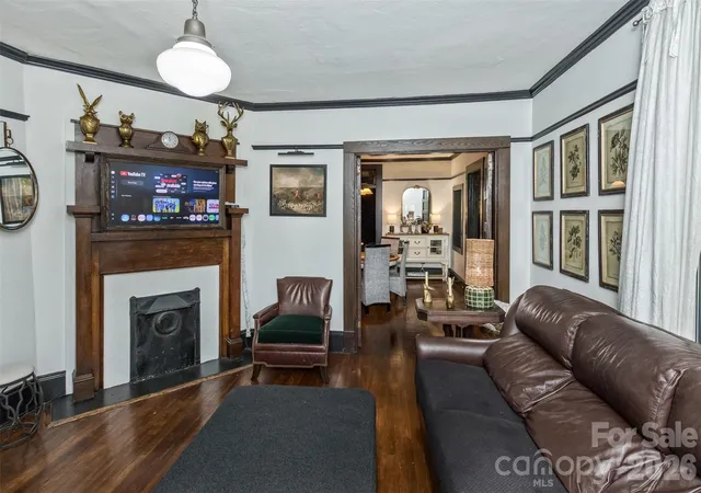 Photo 4 of Single family home for sale at 293 Fairview Rd, Asheville, NC 28803 | MLS# 4421147 | Listing updated on 2026-10-08