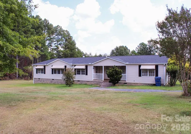 Photo 2 of Single family home for sale at 4171 Old Hills Brg Rd, Enoree, SC 29335 | MLS# 4421153 | Listing updated on 2026-09-04