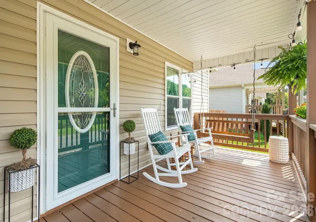 Photo 3 of Single family home for sale at 40 Quinn Hl Ln, Mars Hill, NC 28754 | MLS# 4421160 | Listing updated on 2026-09-08