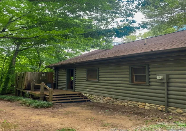 Photo 2 of Single family home for sale at 60 Hundred Acre Woods, Murphy, NC 28906 | MLS# 4421163 | Listing updated on 2026-10-08