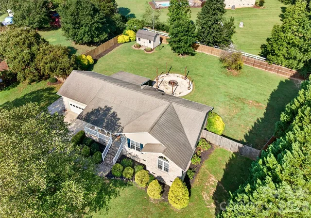 Photo 3 of Single family home for sale at 267 Carrington Ln, Salisbury, NC 28146 | MLS# 4421165 | Listing updated on 2026-09-20