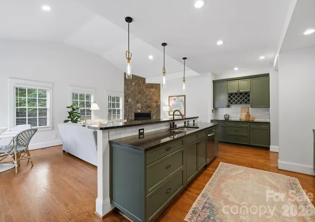 Photo 3 of Single family home for sale at 1815 Dearmon Dr, Charlotte, NC 28205 | MLS# 4421209 | Listing updated on 2026-09-17