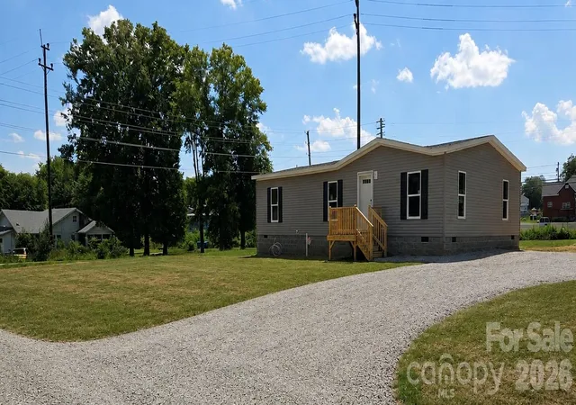 Photo 1 of Single family home for sale at 276 Mulberry St, Forest City, NC 28043 | MLS# 4421224 | Listing updated on 2026-10-15