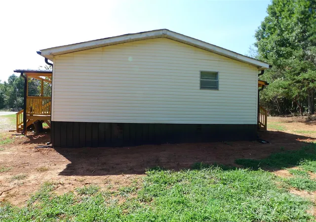 Photo 3 of Single family home for sale at 2005 Monico Ln #2, Yadkinville, NC 27055 | MLS# 4421238 | Listing updated on 2026-10-06