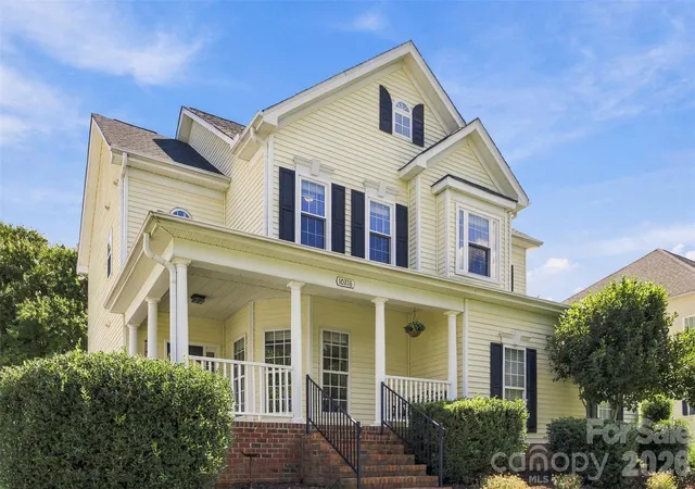 Photo 2 of Sale Pending at 10216 Edgecliff Rd, Huntersville, NC 28078 | MLS# 4421266 | Listing updated on 2026-09-21