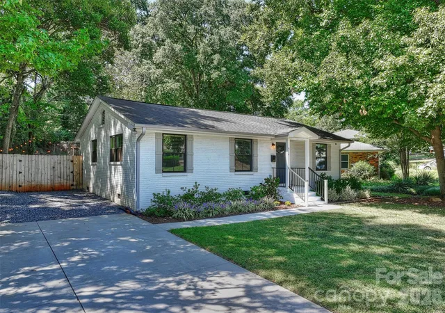 Photo 3 of Sale Pending at 614 Cooper Dr, Charlotte, NC 28210 | MLS# 4421270 | Listing updated on 2026-09-30
