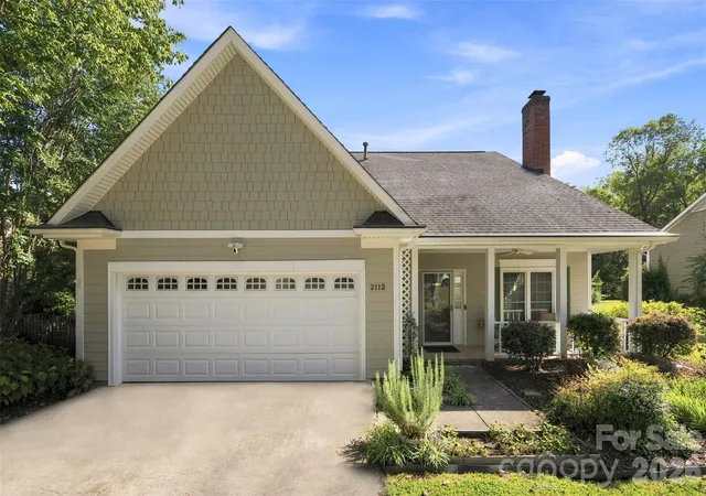 Photo 1 of Single family home for sale at 2112 Long Ridge Ln, Charlotte, NC 28214 | MLS# 4421277 | Listing updated on 2026-10-26