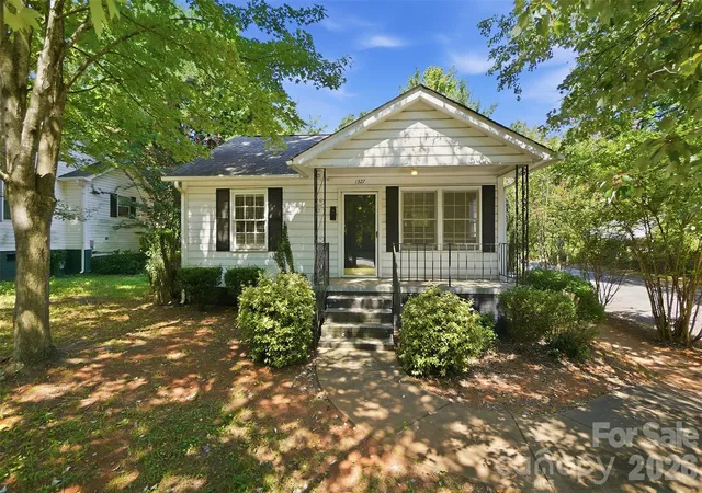 Photo 3 of Single family home for sale at 1327 Eden Ter, Rock Hill, SC 29730 | MLS# 4421279 | Listing updated on 2026-09-21