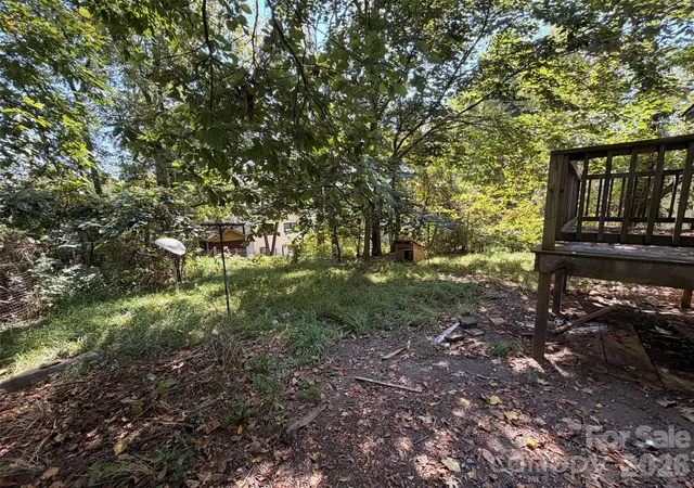 Photo 3 of Single family home for sale at 57 Mardell Cir, Asheville, NC 28806 | MLS# 4421293 | Listing updated on 2026-09-21