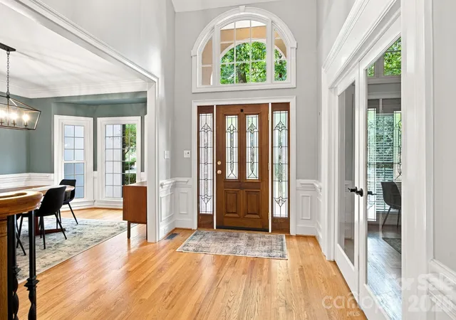 Photo 1 of Single family home for sale at 3726 Ashford Leigh Ct, Charlotte, NC 28269 | MLS# 4421303 | Listing updated on 2026-10-21