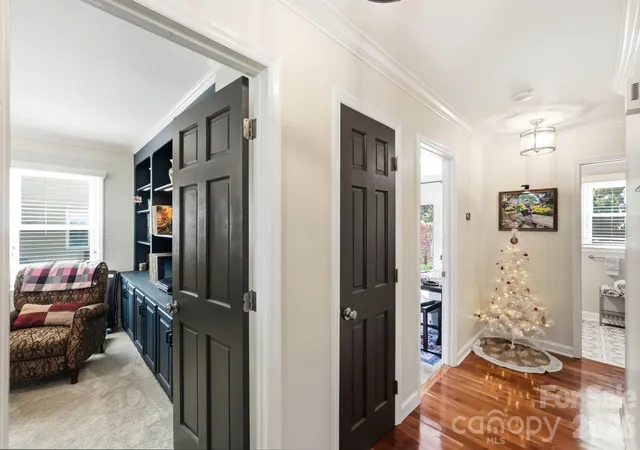 Photo 4 of Single family home for sale at 7812 Ridgeloch Pl, Charlotte, NC 28226 | MLS# 4421336 | Listing updated on 2026-09-19