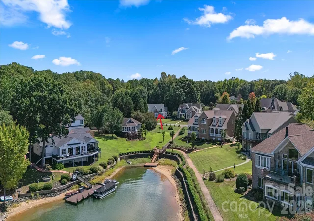 Photo 4 of Single family home for sale at 946 Lake Clb Dr, Rock Hill, SC 29732 | MLS# 4421341 | Listing updated on 2026-10-27