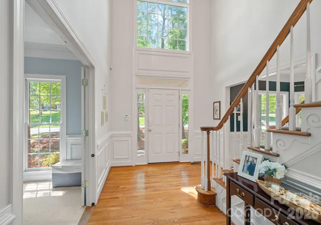 Photo 3 of Single family home for sale at 2401 Flagstick Dr, Matthews, NC 28104 | MLS# 4421342 | Listing updated on 2026-10-07