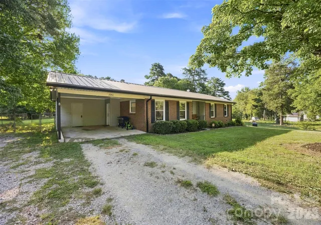 Photo 2 of Single family home for sale at 2061 Somerdale Rd, Rock Hill, SC 29732 | MLS# 4421356 | Listing updated on 2026-10-09
