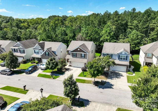 Photo 3 of Single family home for sale at 78130 Rillstone Dr, Lancaster, SC 29720 | MLS# 4421375 | Listing updated on 2026-10-20