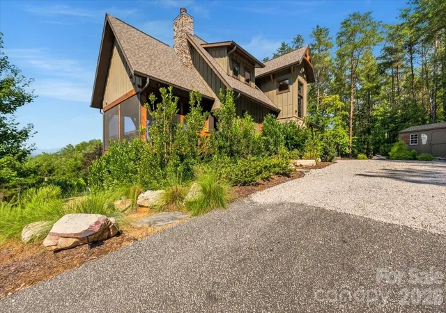 Photo 4 of Single family home for sale at 2775 Campbells Tr, Nebo, NC 28761 | MLS# 4421386 | Listing updated on 2026-09-23