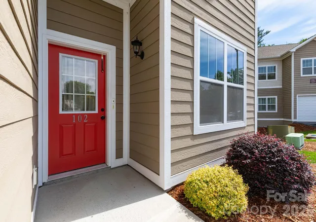 Photo 3 of Condo for sale at 138 Foxden Dr #102, Fletcher, NC 28732 | MLS# 4421389 | Listing updated on 2026-10-04