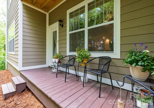 Listing Photo 5 - Condo for sale in building located at 138 Foxden Dr, Fletcher, NC 28732 - Unit #102