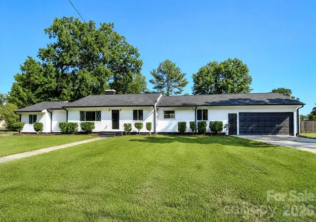 Photo 1 of Sale Pending at 300 King St, Monroe, NC 28110 | MLS# 4421432 | Listing updated on 2026-09-12