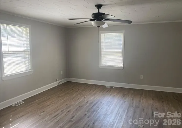 Photo 3 of Single family home for sale at 316 S Ransom St, Gastonia, NC 28052 | MLS# 4421446 | Listing updated on 2026-09-04