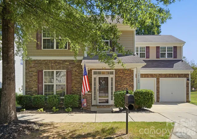Photo 1 of Single family home for sale at 17120 Caldwell Trak Dr, Huntersville, NC 28078 | MLS# 4421449 | Listing updated on 2026-09-08