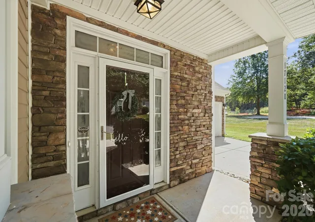 Photo 2 of Single family home for sale at 17120 Caldwell Trak Dr, Huntersville, NC 28078 | MLS# 4421449 | Listing updated on 2026-09-08